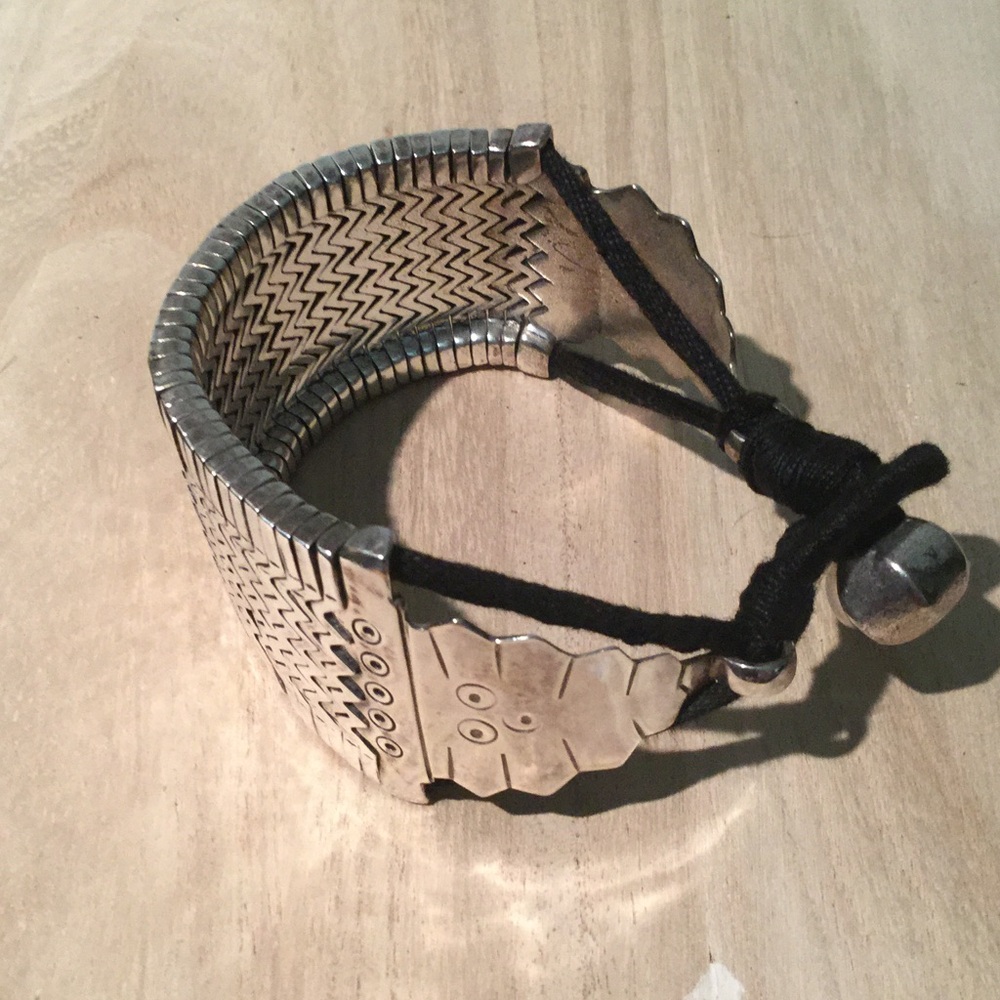 BUTTON breaking…Jaipur India silver braclet-sz large-8" - Picture 2 of 7